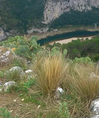 Entre Uzes Et Le Pont Du Gard La Cachette Romantique Lägenhet