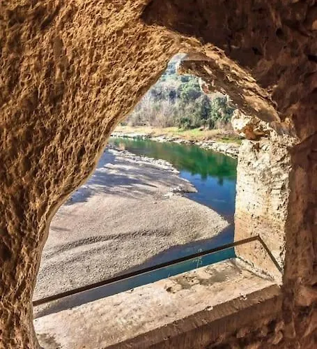 Entre Uzes Et Le Pont Du Gard La Cachette Romantique * Collias